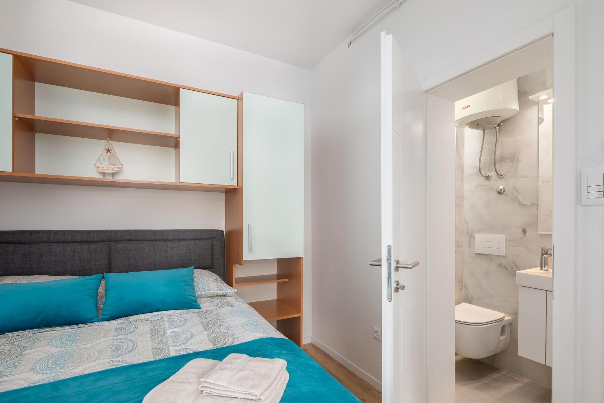Apartments Near Central Beach With Free Parking Makarska Kamer foto