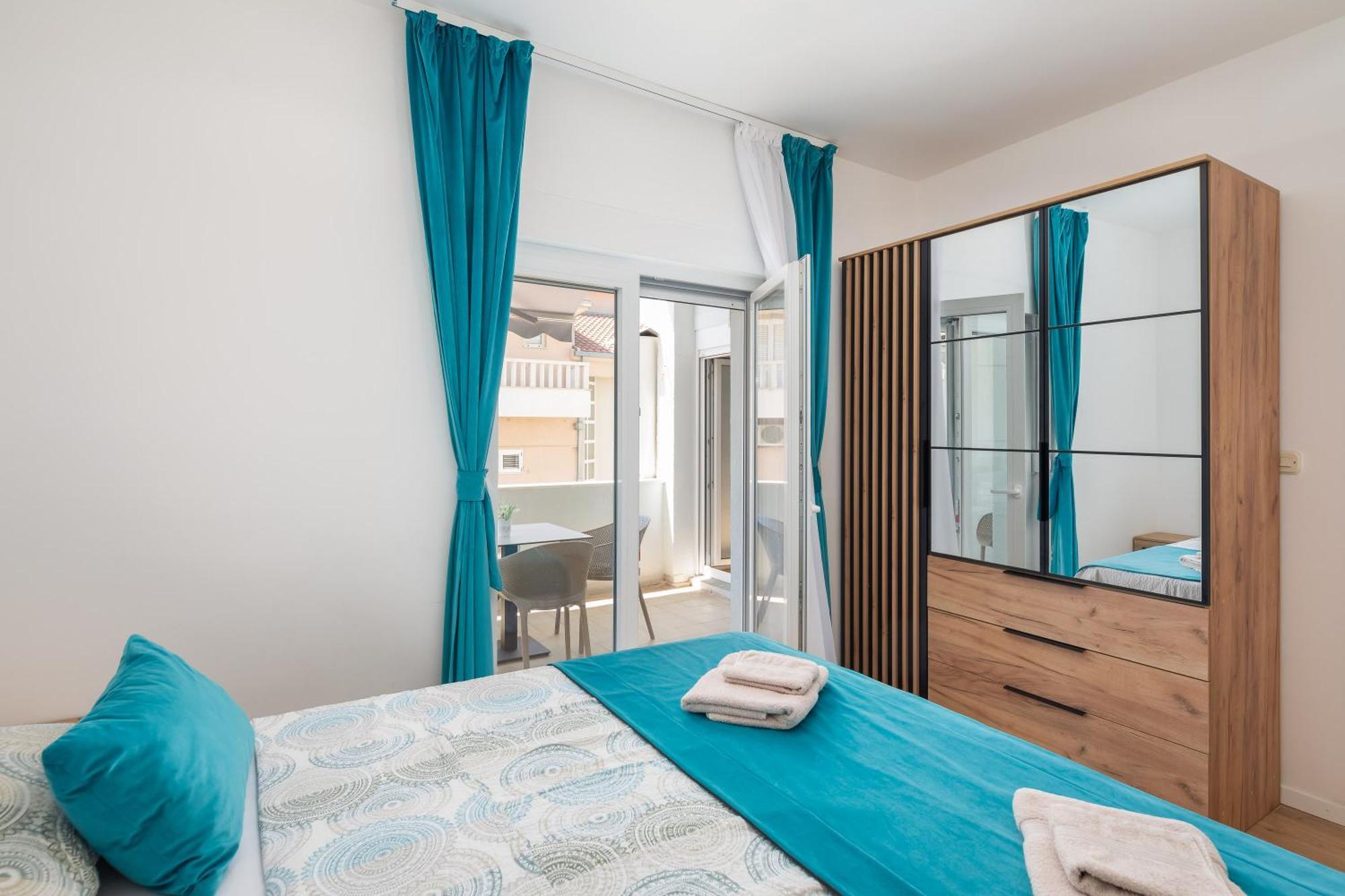 Apartments Near Central Beach With Free Parking Makarska Buitenkant foto