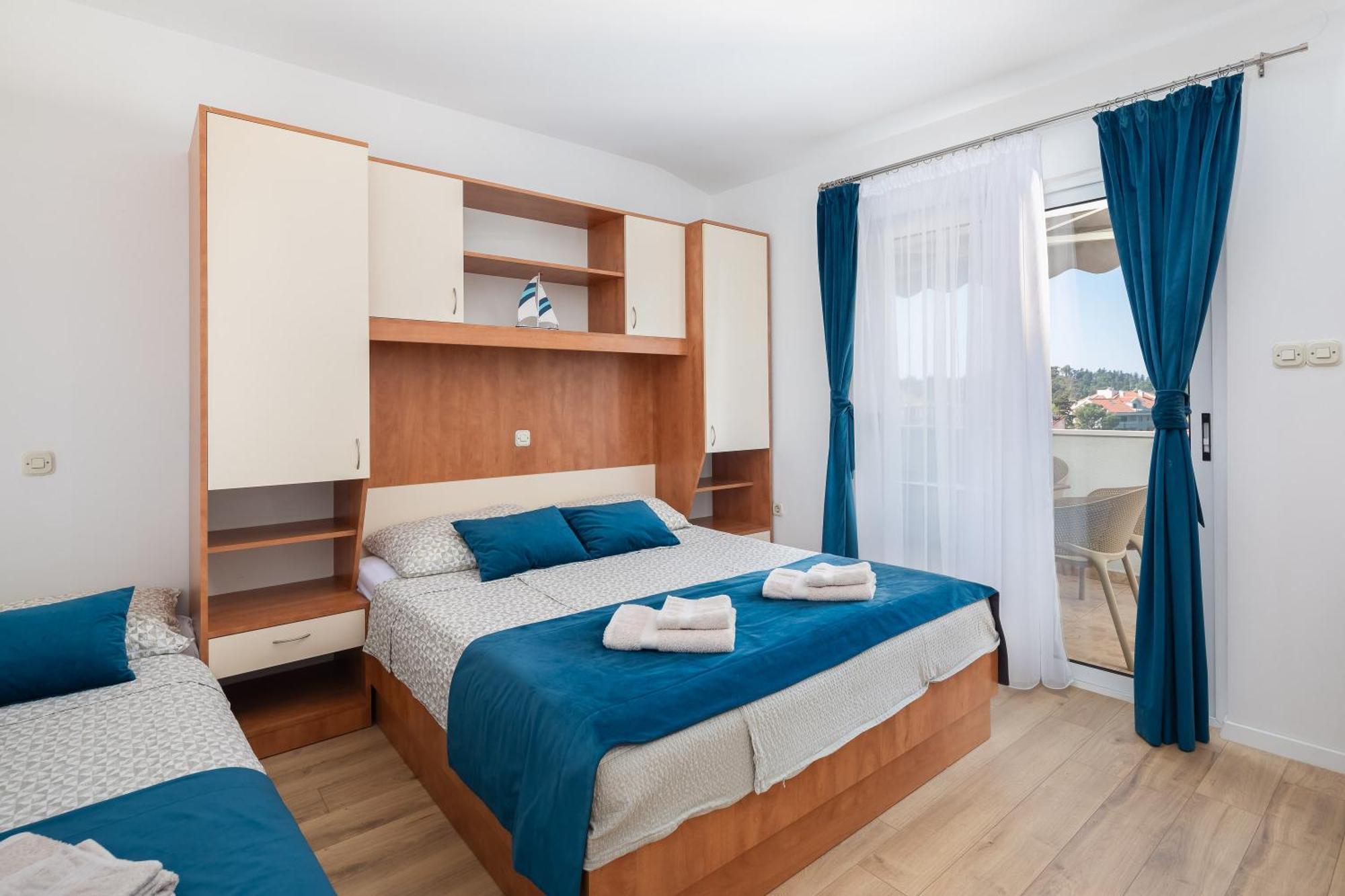 Apartments Near Central Beach With Free Parking Makarska Kamer foto