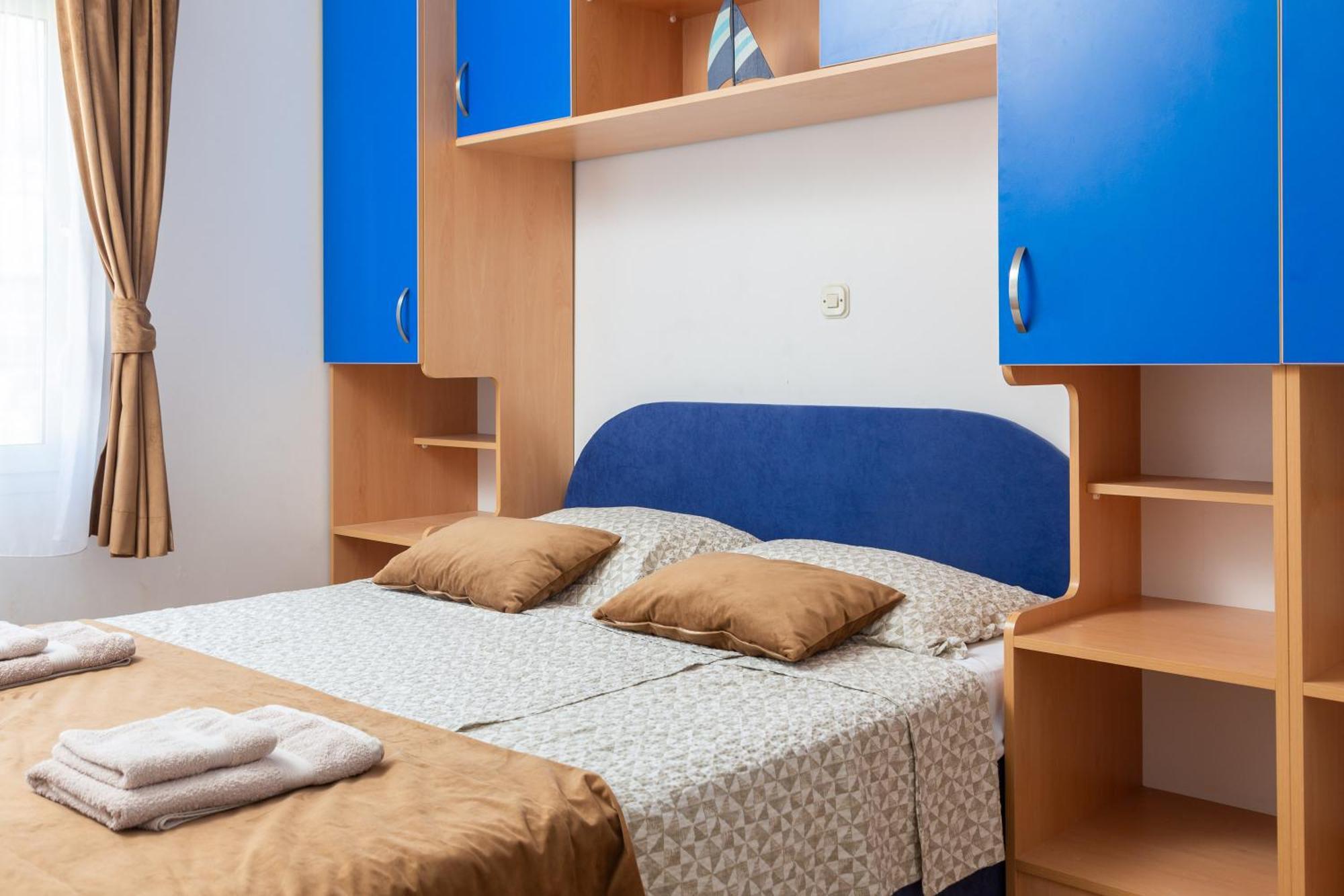 Apartments Near Central Beach With Free Parking Makarska Kamer foto