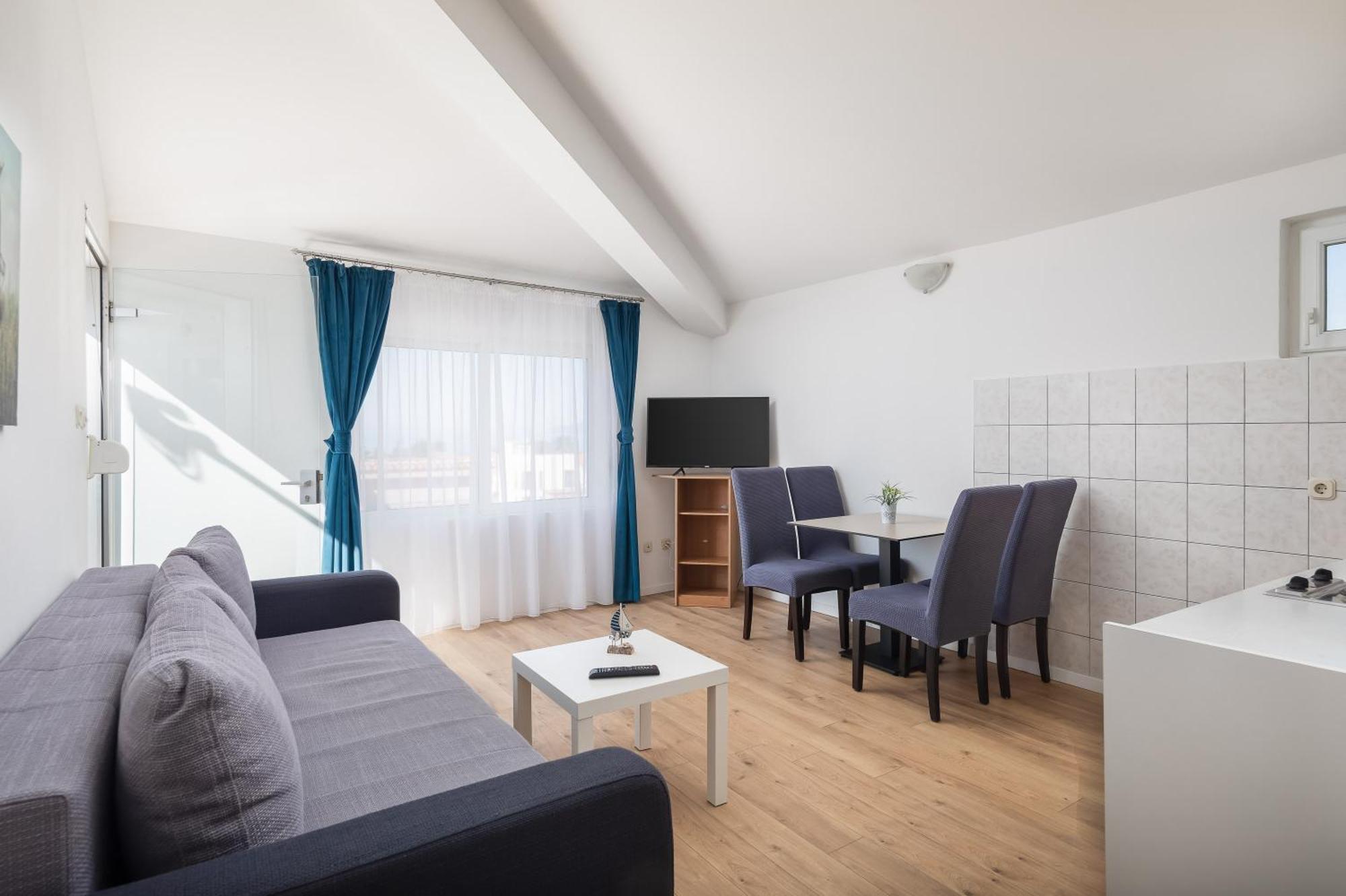 Apartments Near Central Beach With Free Parking Makarska Kamer foto